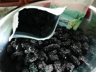 柠檬黑枣的做法步骤:2