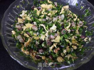 海灵菇虾爬肉韭菜水饺的做法步骤：5