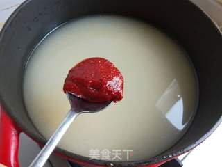菌菇豆腐大酱汤的做法步骤:5