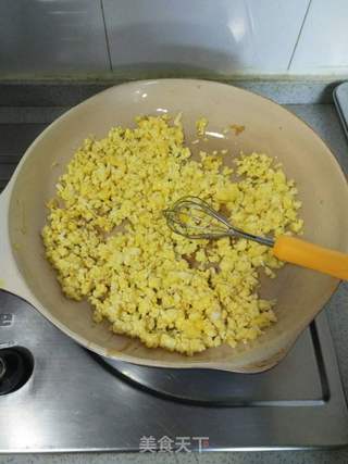 鸡蛋鲜虾韭菜水饺的做法步骤:5