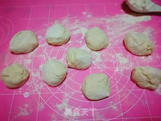 白菜大肉包的做法步骤:7