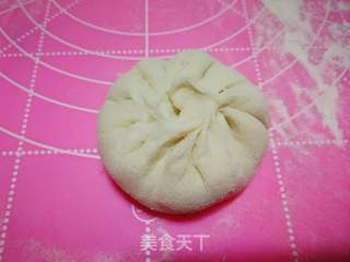 白菜大肉包的做法步骤:11