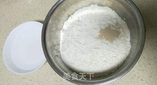 双色云卷馒头的做法步骤:2