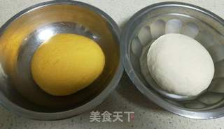 双色云卷馒头的做法步骤:3