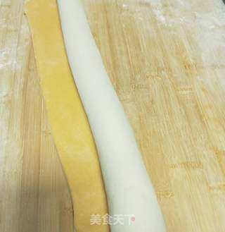 双色云卷馒头的做法步骤:8