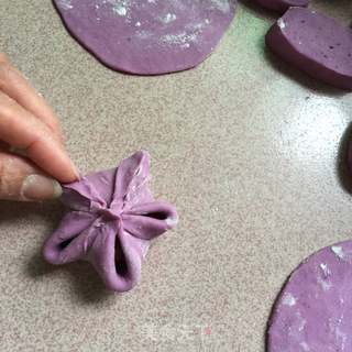 梅花蒸饺的做法步骤:14