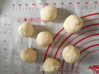 南瓜包子的做法步骤:11