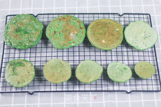 菠菜厚松饼圣诞树——宝宝辅食的做法步骤:5