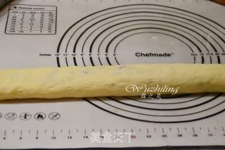 圣诞巧克力花环面包的做法步骤:7