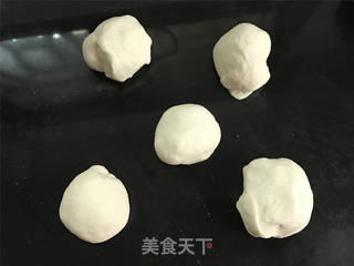 圣诞帽南瓜包的做法步骤:5