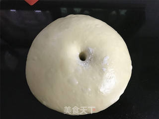 圣诞老人小餐包的做法步骤:4