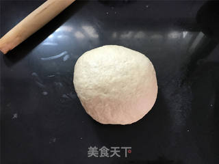 圣诞老人小餐包的做法步骤:2