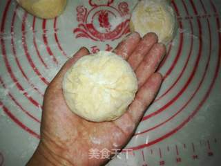 如何粗粮细做-玉米面发面豆沙饼的做法步骤:11