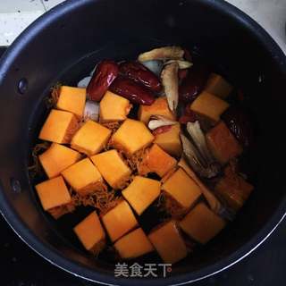 南瓜山药百合糖水的做法步骤:3