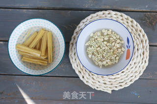 腐竹板栗豌豆肉丝粥——宝宝辅食的做法步骤:3