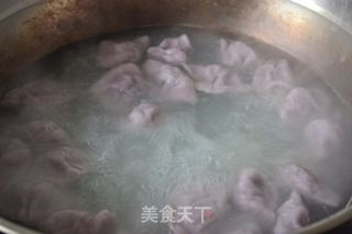 油泼芹菜虾肉饺子的做法步骤：17