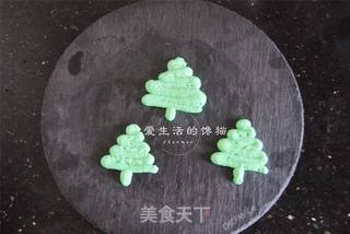 圣诞树奶油蛋糕的做法步骤:11