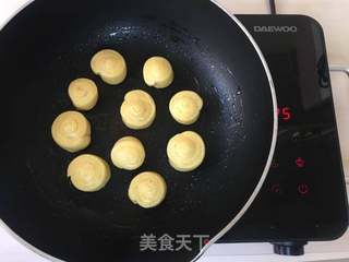平底锅小面包的做法步骤:10