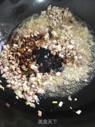 白菜酱肉包子的做法步骤:5