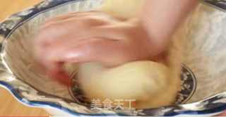 面粉还在做馒头和包子?五珍粉奶香烤饼,口感细腻醇香,简单易学,比烧饼还美味!的做法步骤:5