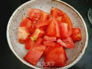 西红柿菜芯菠菜面的做法步骤：2