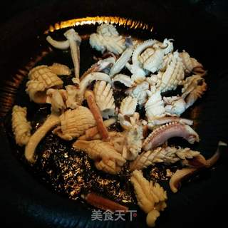 鱿鱼炒荷兰豆(如何泡发干鱿鱼)的做法步骤:10