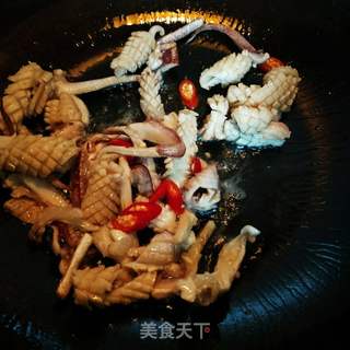 鱿鱼炒荷兰豆(如何泡发干鱿鱼)的做法步骤:11