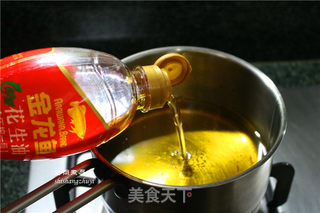 凤尾虾球(如何做出油炸食物酥脆的口感)的做法步骤:8