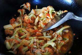 番茄炒菜花的做法步骤：7