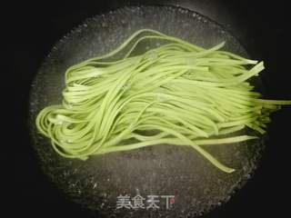 花椒葱花面的做法步骤:5