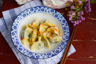 鲜香可口的荠菜饺子的做法步骤:10
