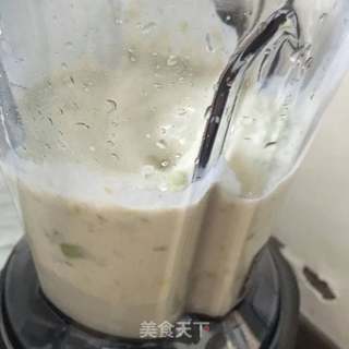 牛油果香水梨奶昔的做法步骤：7