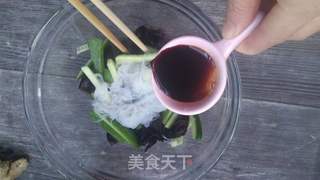 黄瓜木耳拌粉丝的做法步骤:6