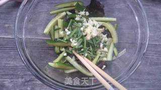 黄瓜木耳拌粉丝的做法步骤:8