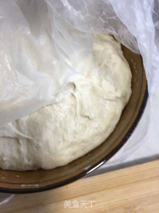 蒜苗肉馅烤包子的做法步骤:6