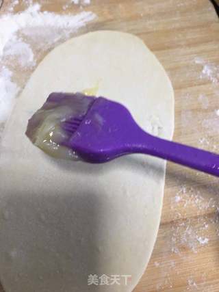 蒜苗肉馅烤包子的做法步骤:11