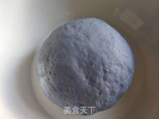 蓝玫瑰馒头的做法步骤:4