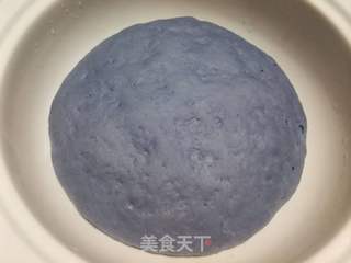 蓝玫瑰馒头的做法步骤:5