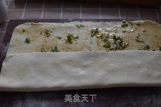怎么做层次分明的油卷的做法步骤：3