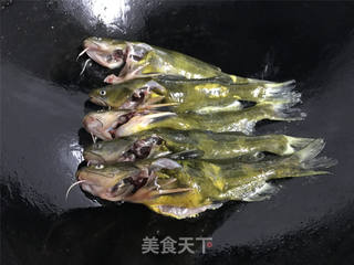 蘑菇汪丁鱼汤的做法步骤:5