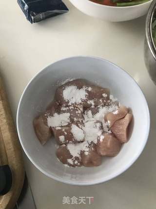 奶油鸡肉意面的做法步骤：3