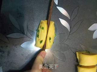南瓜葱花卷的做法步骤:7