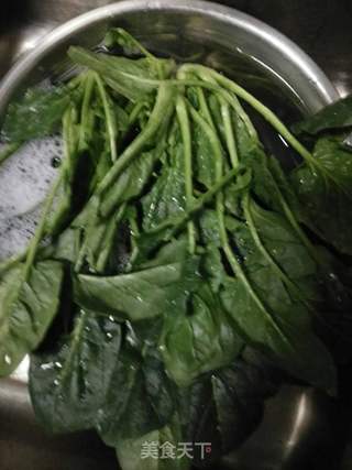 菠菜鸡蛋馅饼的做法步骤：2