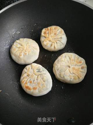菠菜鸡蛋馅饼的做法步骤：15