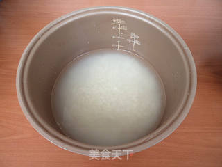 腊肠煲仔饭的做法步骤：1