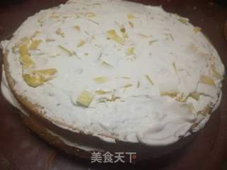 草莓生日奶油蛋糕的做法步骤:6
