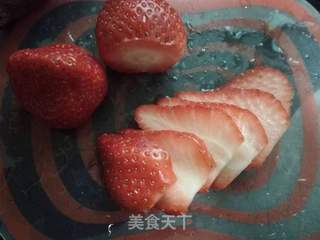 草莓生日奶油蛋糕的做法步骤:8