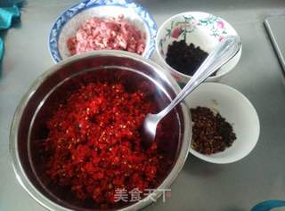 香辣牛肉酱的做法步骤:2