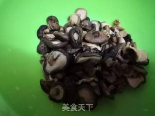 菠菜肉末马蹄包子的做法步骤：5