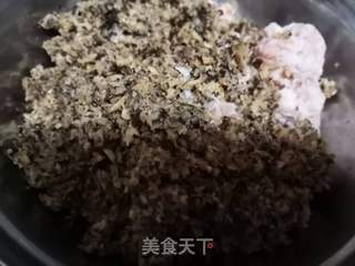 菠菜肉末马蹄包子的做法步骤：7